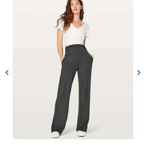 Lululemon Take It Easy High Rise Pant Size 2 EUC